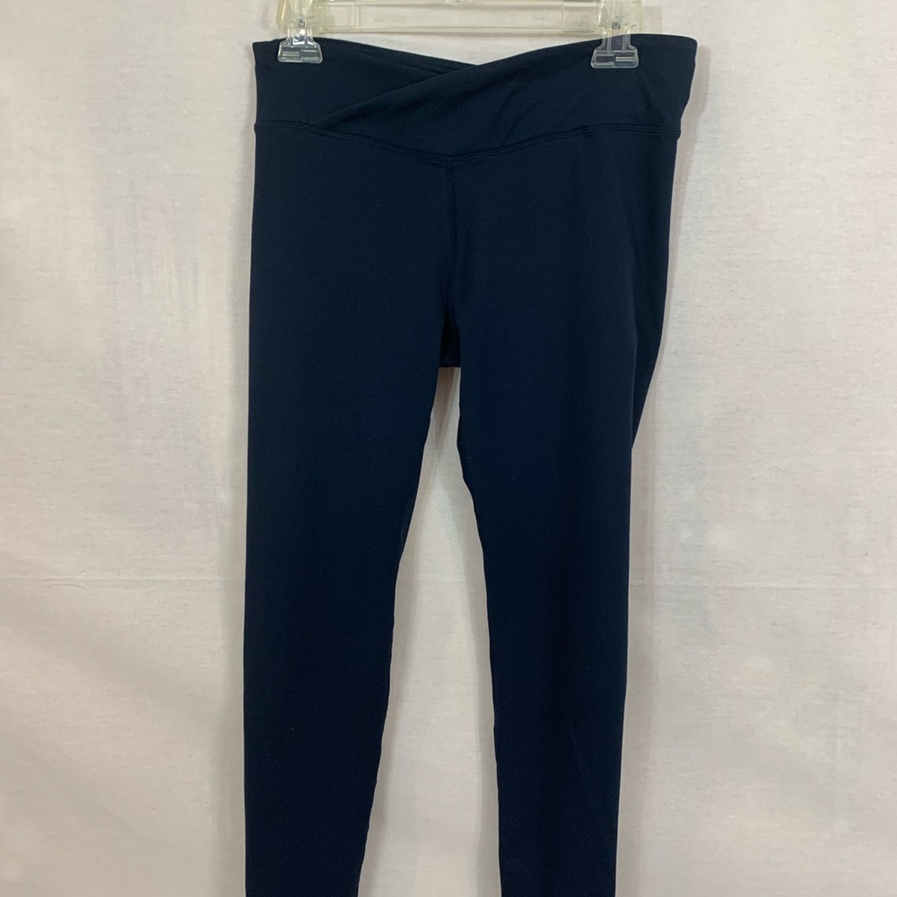 Fabletics Cropped Size Medium Leggings Like New